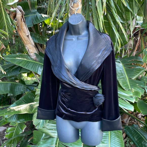 Cachet velvet and satin top with Rosette - Picture 1 of 8
